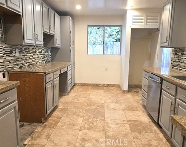 12740 Landale Street - Photo Thumbnail 4