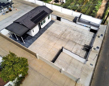 13310 1/2 Glenoaks Boulevard - Photo Thumbnail 7