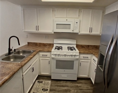 509 E Avenue Q-2 Unit B - Photo Thumbnail 10