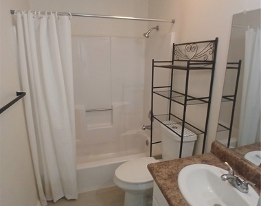 509 E Avenue Q-2 Unit B - Photo Thumbnail 5