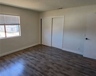 509 E Avenue Q-2 Unit B - Photo Thumbnail 9