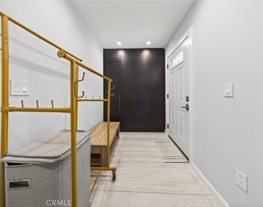 22247 De La Osa Street - Photo Thumbnail 14