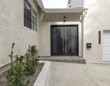 22247 De La Osa Street - Photo Thumbnail 2