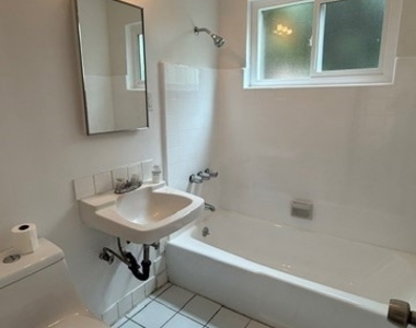 2202 Fair Oak View Terrace - Photo Thumbnail 12