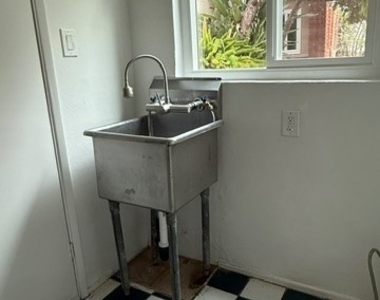 2202 Fair Oak View Terrace - Photo Thumbnail 11