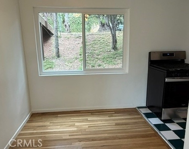 2202 Fair Oak View Terrace - Photo Thumbnail 7