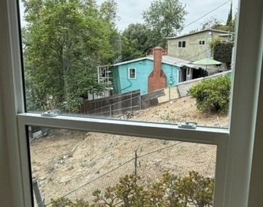 2202 Fair Oak View Terrace - Photo Thumbnail 6