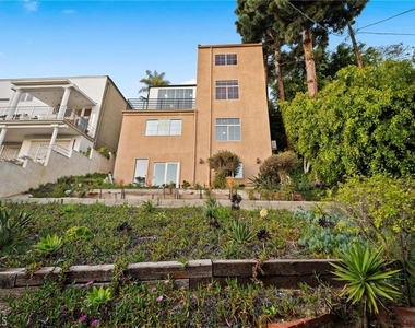 8246 Woodshill Trail - Photo Thumbnail 32