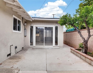 13808 S Catalina - Photo Thumbnail 26