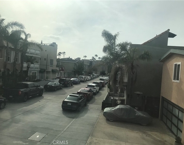 111 19th Street - Photo Thumbnail 8