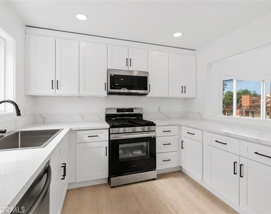 603 Jasmine Avenue - Photo Thumbnail 5