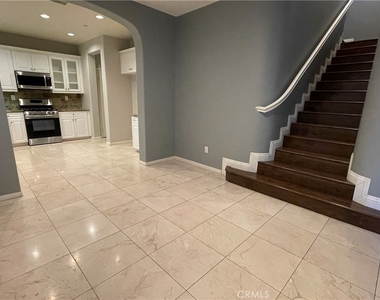 460 N Santa Maria - Photo Thumbnail 2
