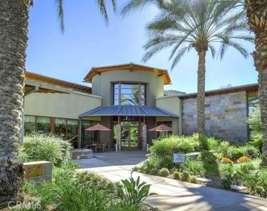 9133 Espinosa - Photo Thumbnail 16