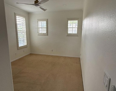 1472 Canoe Creek Way - Photo Thumbnail 21