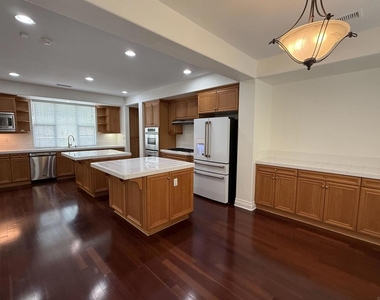 1472 Canoe Creek Way - Photo Thumbnail 13