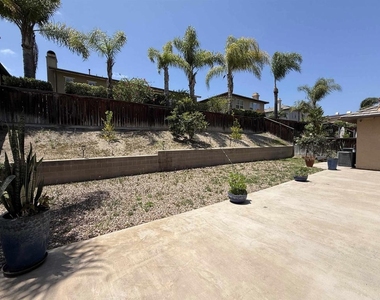 1472 Canoe Creek Way - Photo Thumbnail 34