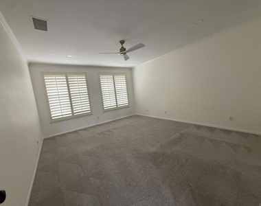 1472 Canoe Creek Way - Photo Thumbnail 28