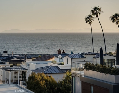 2820 Bayview - Photo Thumbnail 37