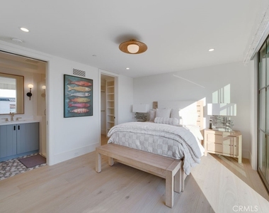 2820 Bayview - Photo Thumbnail 25