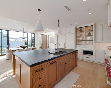 2820 Bayview - Photo Thumbnail 8