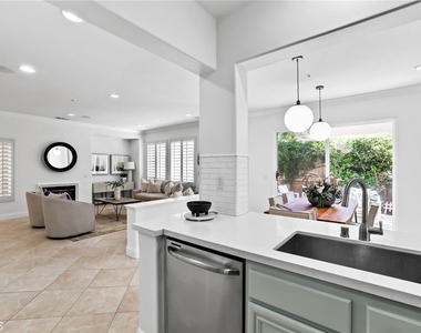 21 Bellevue - Photo Thumbnail 11