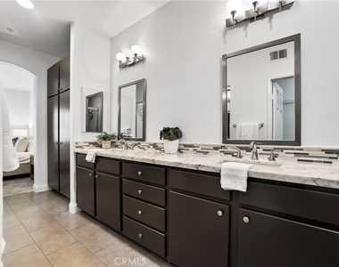 21 Bellevue - Photo Thumbnail 25