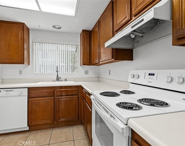41 Briarwood Lane - Photo Thumbnail 9