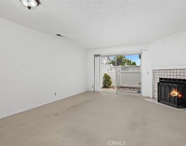 41 Briarwood Lane - Photo Thumbnail 3