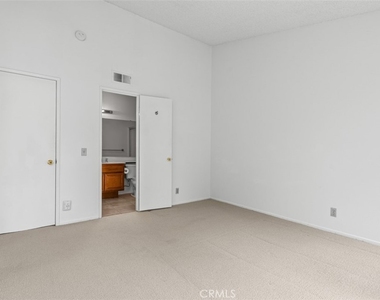 41 Briarwood Lane - Photo Thumbnail 16