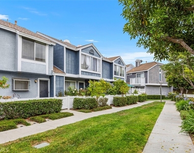 41 Briarwood Lane - Photo Thumbnail 23