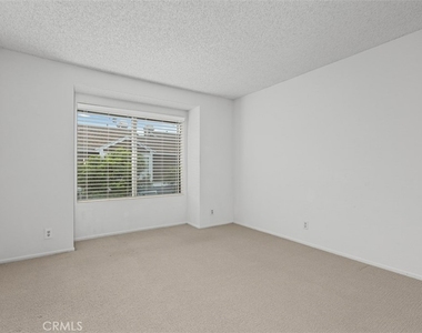 41 Briarwood Lane - Photo Thumbnail 6