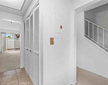 41 Briarwood Lane - Photo Thumbnail 12