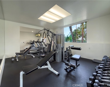 232 Villa Point - Photo Thumbnail 13
