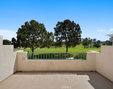 232 Villa Point - Photo Thumbnail 2