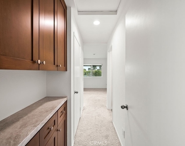 232 Villa Point - Photo Thumbnail 10