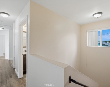 5017 Halldale Avenue - Photo Thumbnail 19