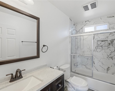 5017 Halldale Avenue - Photo Thumbnail 10