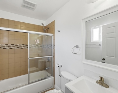 5017 Halldale Avenue - Photo Thumbnail 15