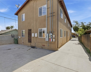 5017 Halldale Avenue - Photo Thumbnail 22