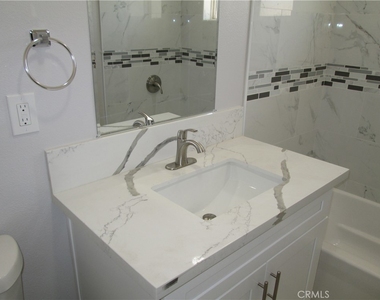 13464 Mohawk Road - Photo Thumbnail 8