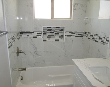 13464 Mohawk Road - Photo Thumbnail 9