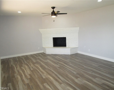 13464 Mohawk Road - Photo Thumbnail 12