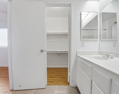 8541 Dove Creek - Photo Thumbnail 17