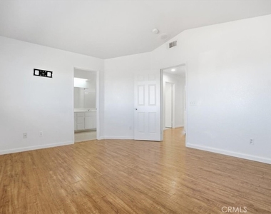 8541 Dove Creek - Photo Thumbnail 15