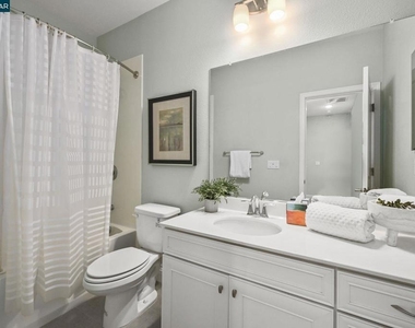 3923 Meridian St - Photo Thumbnail 21