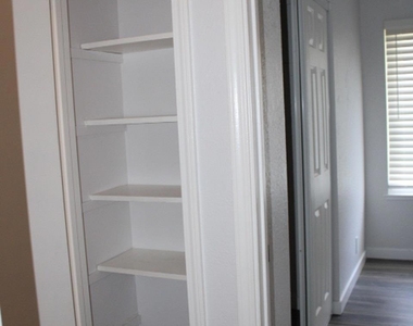 130 Aster Ct - Photo Thumbnail 23