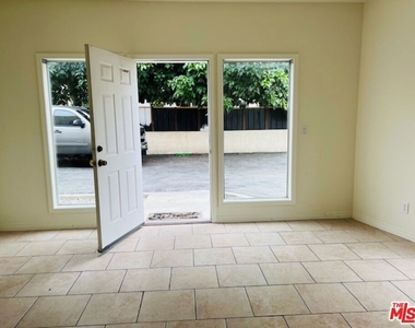 520 Columbia Avenue - Photo Thumbnail 2