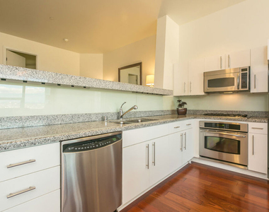 1100 Wilshire Boulevard - Photo Thumbnail 8
