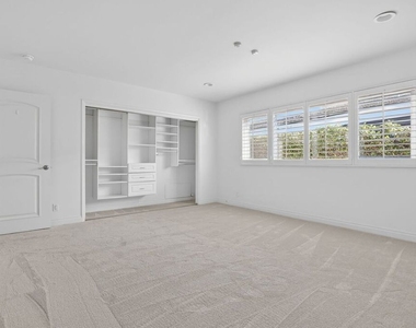 4186 Regal Oak Drive - Photo Thumbnail 29