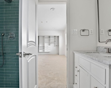 4186 Regal Oak Drive - Photo Thumbnail 31